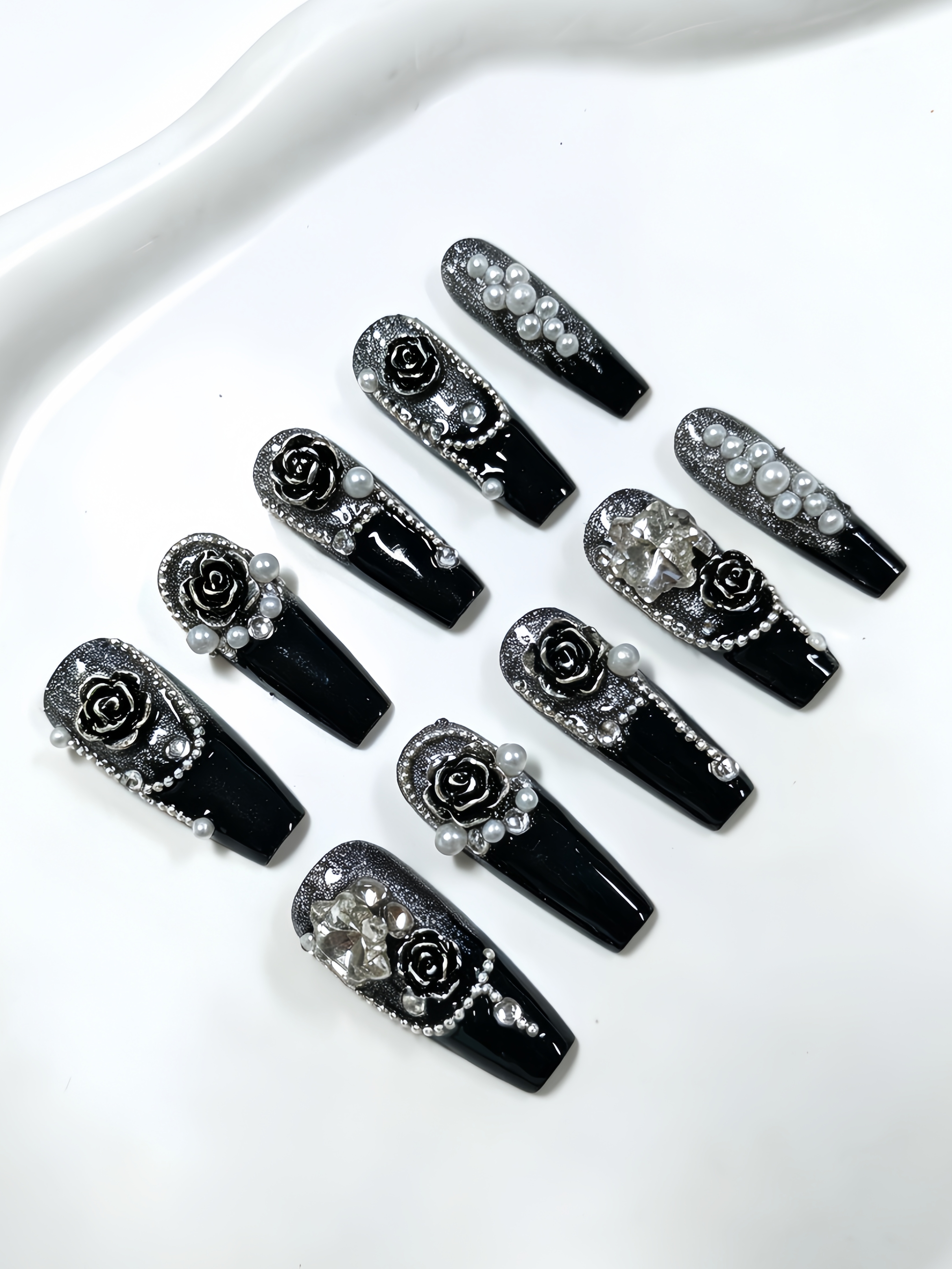 Nail Art Gliter - 10 Long Trapezoidal Press-On Nails, with